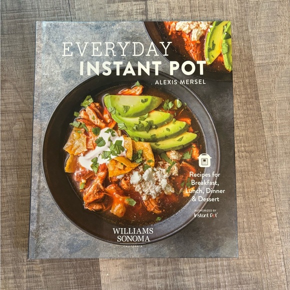 Everyday Instant Pot Cookbook by Williams Sonoma - Picture 1 of 2